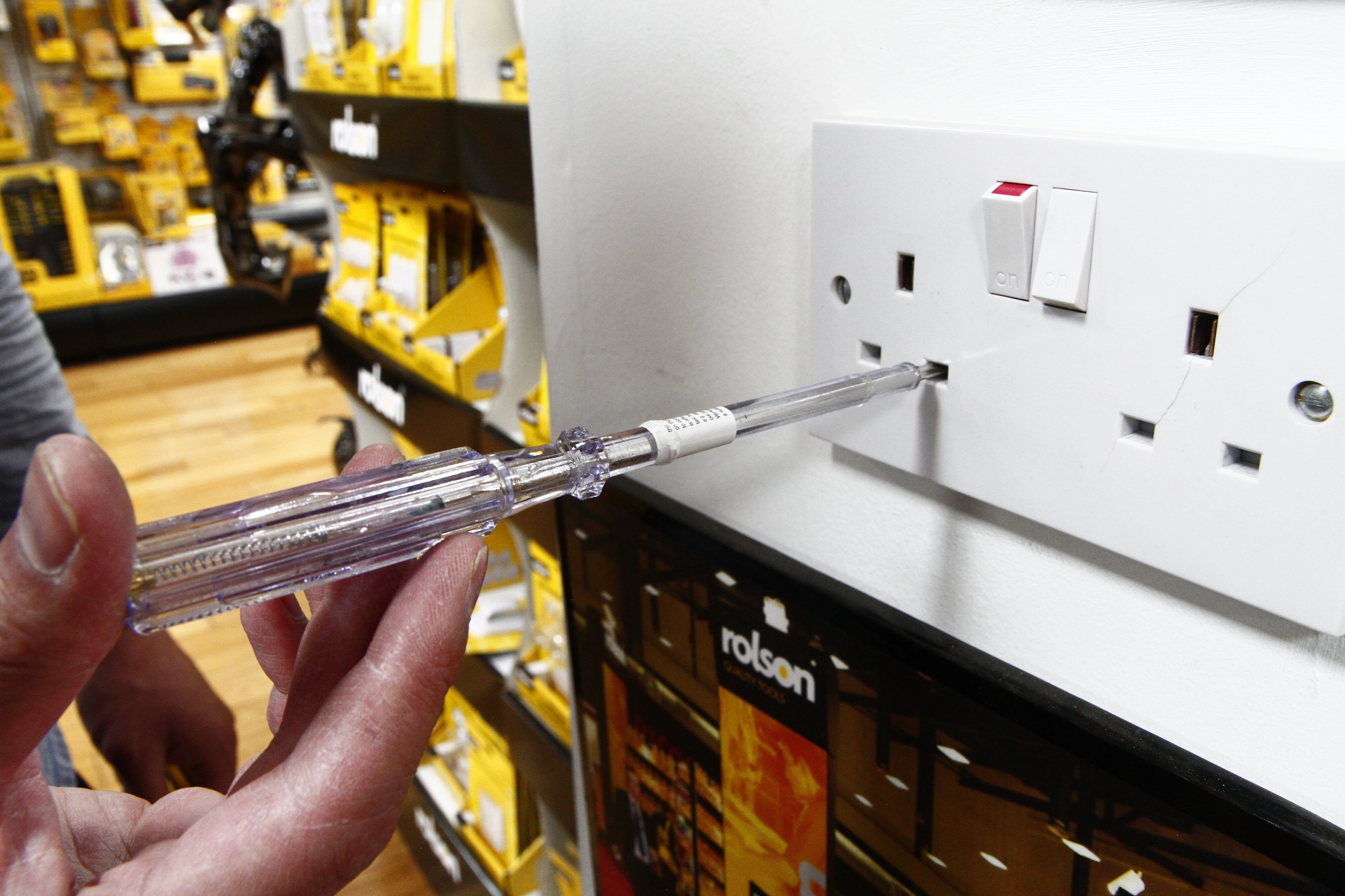 2 Piece Mains Tester