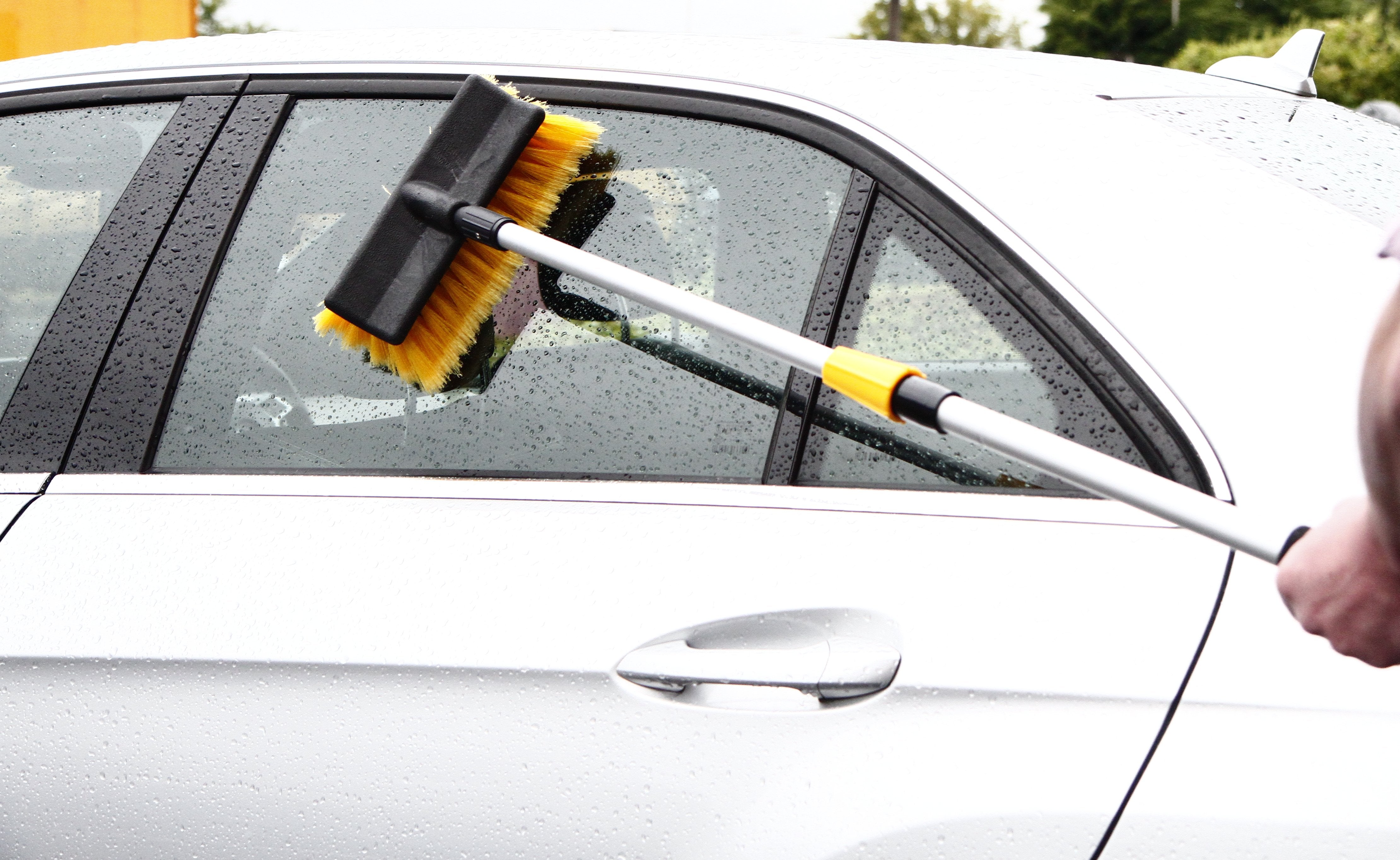 2m Heavy Duty Telescopic Water Fed Brush